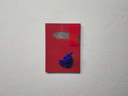 an der Wand mit Abstand